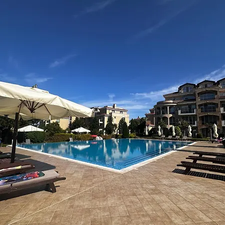 Apartment студио в комплекс Atia *