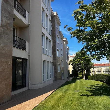 студио в комплекс Atia Apartment